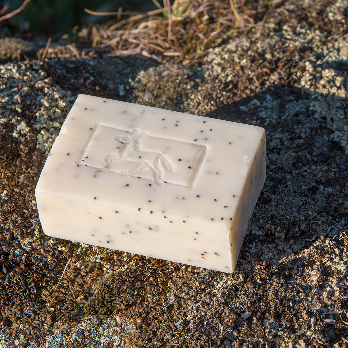 Savon lait d'ânesse & pavot (gommage)